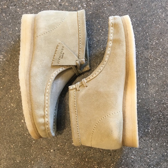 wallabee boot maple suede